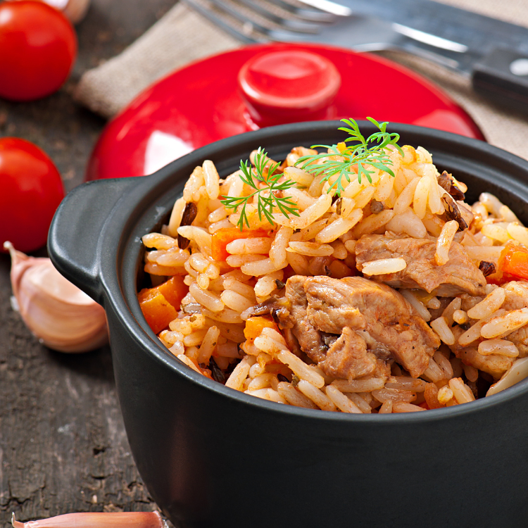 Prato com Arroz cremoso de frango e cenoura