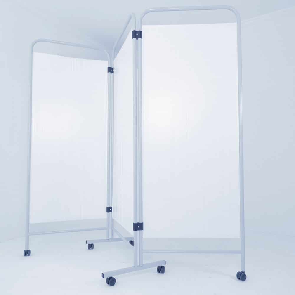 Pantalla triple con ruedas