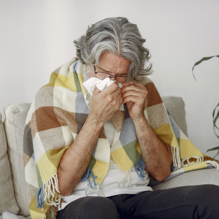 Homem com sintomas de constipação